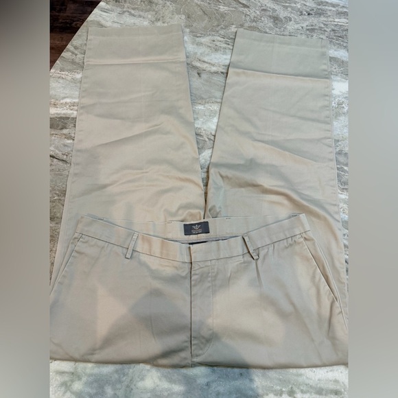 Dockers Other - Dockers Iron Free Khaki Men’s 38x32 Beige Flat Front Wrinkle Resistant Chinos